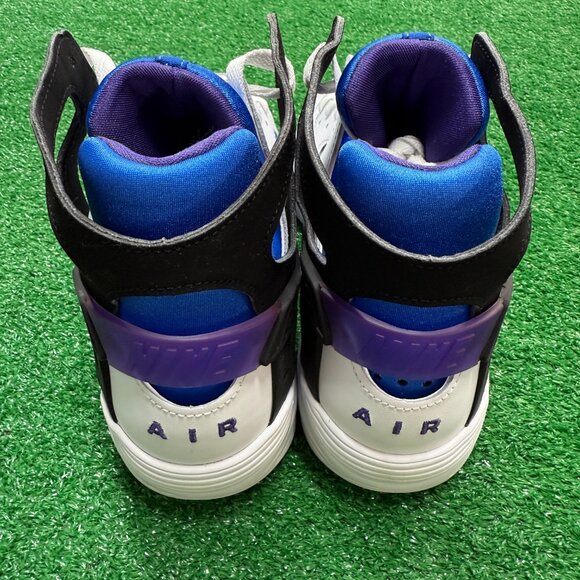 Nike Air Flight Huarache OG White Purple Mens Basketball FD0183-101 VNDS Sz 9 main image 7